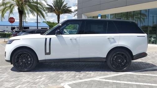 2025 Land Rover Range Rover P530 SE 7 Seat