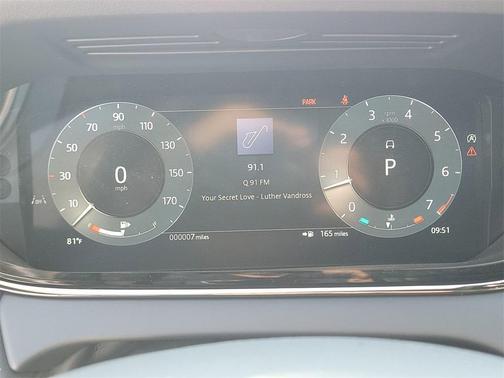 2025 Land Rover Range Rover Evoque Dynamic SE