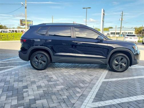 2025 Volkswagen Taos 1.5T S