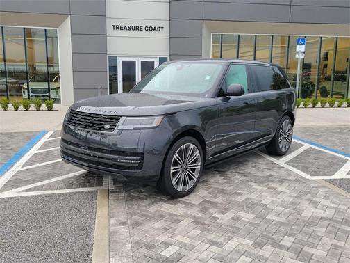 2025 Land Rover Range Rover P400 SE 7 Seat