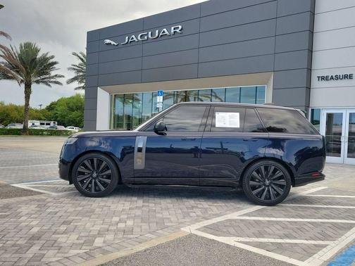2023 Land Rover Range Rover SV