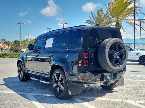 Santorini Black Metallic 2023 Land Rover Defender X-DYNAMIC SE