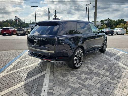 2025 Land Rover Range Rover AUTOBIOGRAPHY