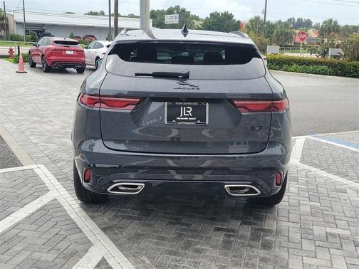2026 Jaguar F-PACE P400 R-Dynamic S
