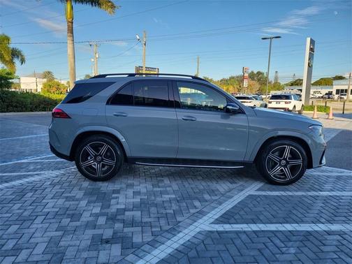 2025 Mercedes-Benz GLE 450e 4MATIC