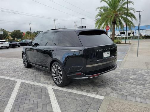 2023 Land Rover Range Rover P530 SE