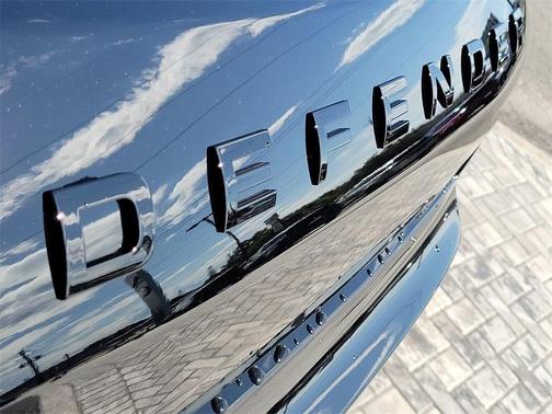2025 Land Rover Defender P400 X