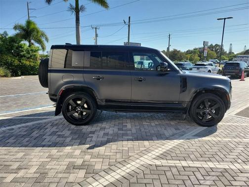 2023 Land Rover Defender 110