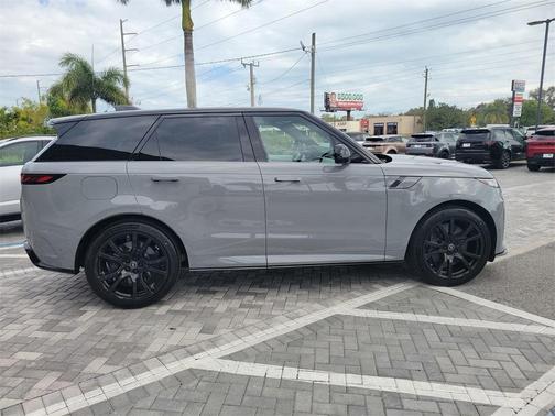 2025 Land Rover Range Rover Sport P635 SV Edition Two