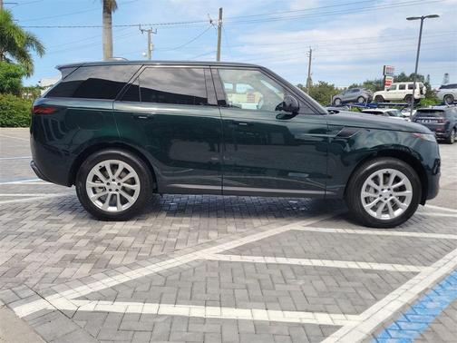 2025 Land Rover Range Rover Sport P360 SE
