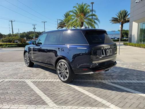 2025 Land Rover Range Rover AUTOBIOGRAPHY