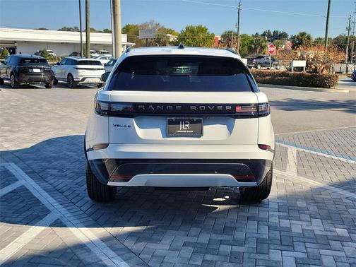 2026 Land Rover Range Rover Velar P250 Dynamic SE