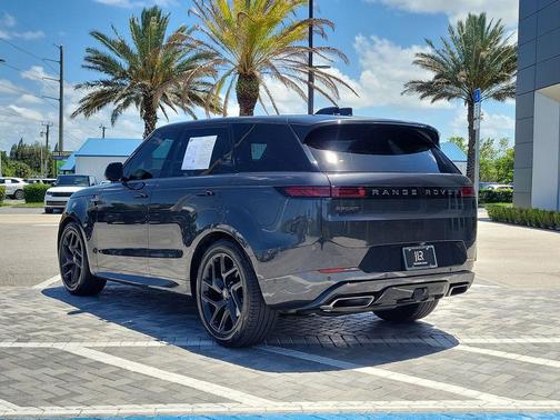 Fuji White 2024 Land Rover Range Rover Sport Dynamic SE