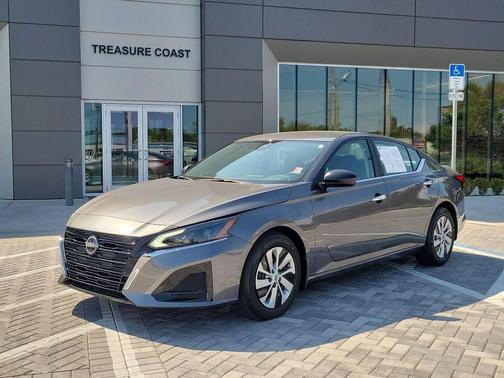 Gun Metallic 2025 Nissan Altima S