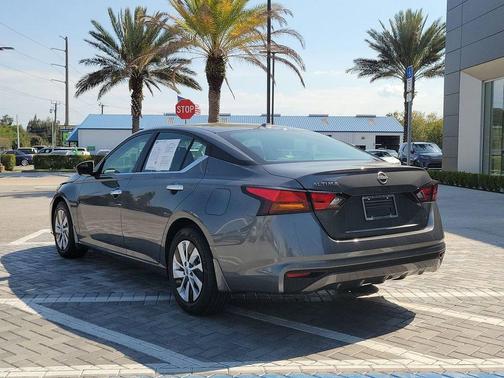 Gun Metallic 2025 Nissan Altima S