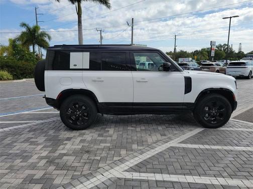 2023 Land Rover Defender 110 X-Dynamic SE