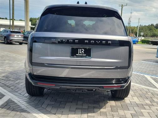 2025 Land Rover Range Rover P400 SE