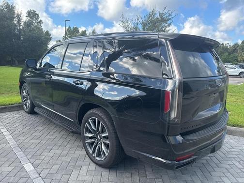 2023 Cadillac Escalade Sport Platinum