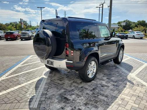 2025 Land Rover Defender P300 S