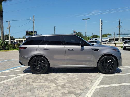 Eiger Grey 2024 Land Rover Range Rover Sport Dynamic SE