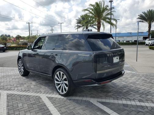 2025 Land Rover Range Rover P530 Autobiography