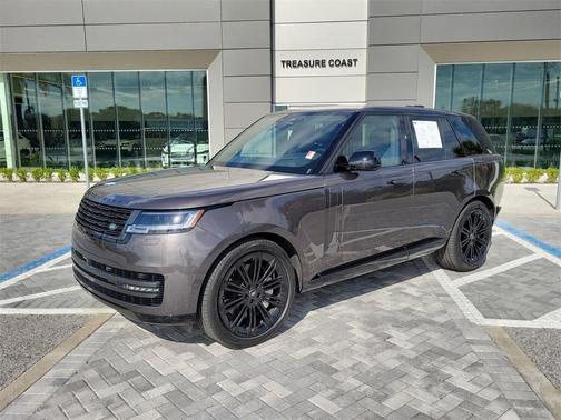 2024 Land Rover Range Rover P530 SE