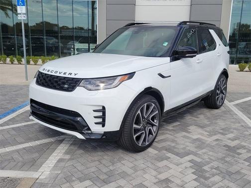 2025 Land Rover Discovery P360 Dynamic SE