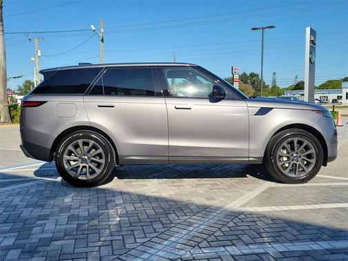 2025 Land Rover Range Rover Sport P360 SE