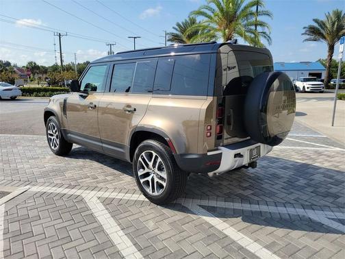 2025 Land Rover Defender P400 S