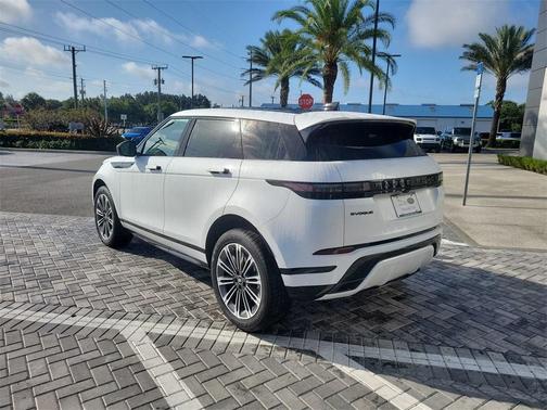 2026 Land Rover Range Rover Evoque Dynamic SE