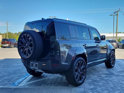 2025 Land Rover Defender