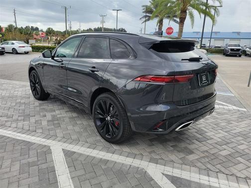 2026 Jaguar F-PACE P400 R-Dynamic S