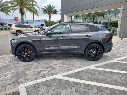2026 Jaguar F-PACE P400 R-Dynamic S