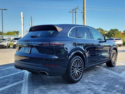 2021 Porsche Cayenne Base