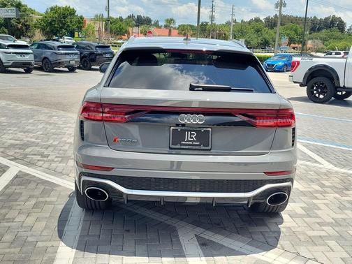 Nardo Gray 2024 Audi RS Q8 4.0T quattro