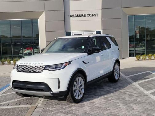 Fuji White 2025 Land Rover Discovery P300 S