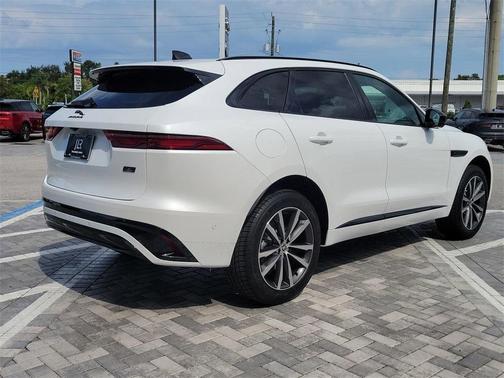 2026 Jaguar F-PACE P250 R-Dynamic S