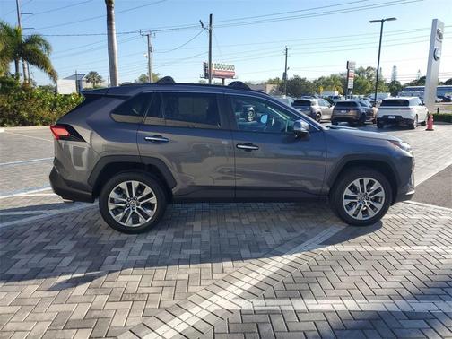 2022 Toyota RAV4 Limited