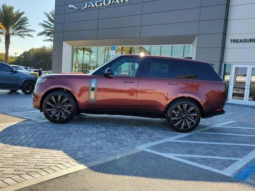 Sunrise Copper In Gloss Finish 2026 Land Rover Range Rover P615 SV