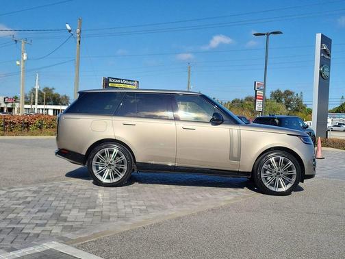 Batumi Gold 2026 Land Rover Range Rover P530 SE