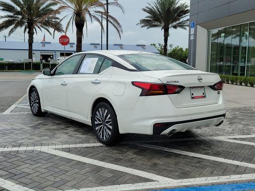 White 2025 Nissan Altima SV