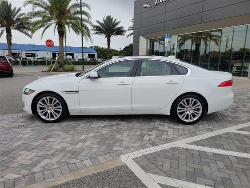 2019 Jaguar XF 25t Prestige