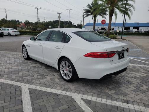 2019 Jaguar XF 25t Prestige