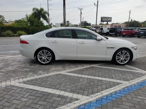 2019 Jaguar XF 25t Prestige