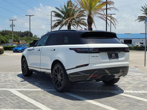 Fuji White 2026 Land Rover Range Rover Velar P250