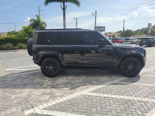 2023 Land Rover Defender 110 S