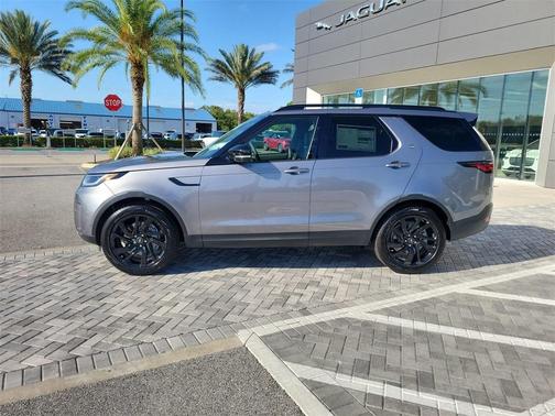 2025 Land Rover Discovery P300 S