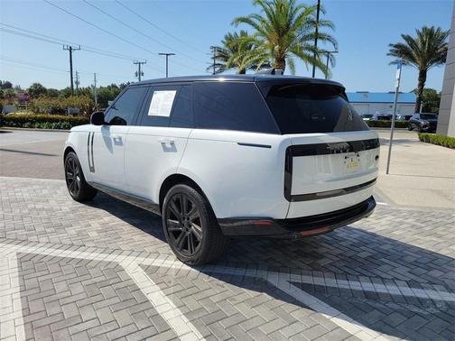 2023 Land Rover Range Rover P530 SE