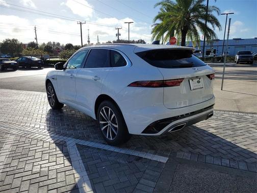 2025 Jaguar F-PACE P400 R-Dynamic S