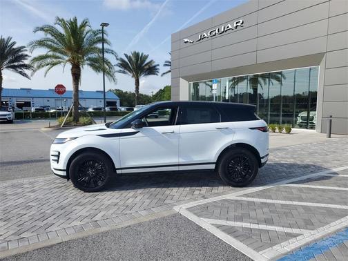 2026 Land Rover Range Rover Evoque Dynamic SE